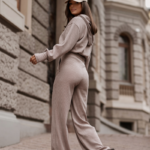 Sztruksowy komplet bluza ze spodniami LaBalancia Hope fango
