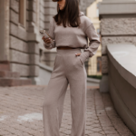 Sztruksowy komplet bluza ze spodniami LaBalancia Hope fango