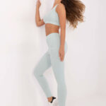 Sportowy komplet top z legginsami Jack Wills jasny niebieski