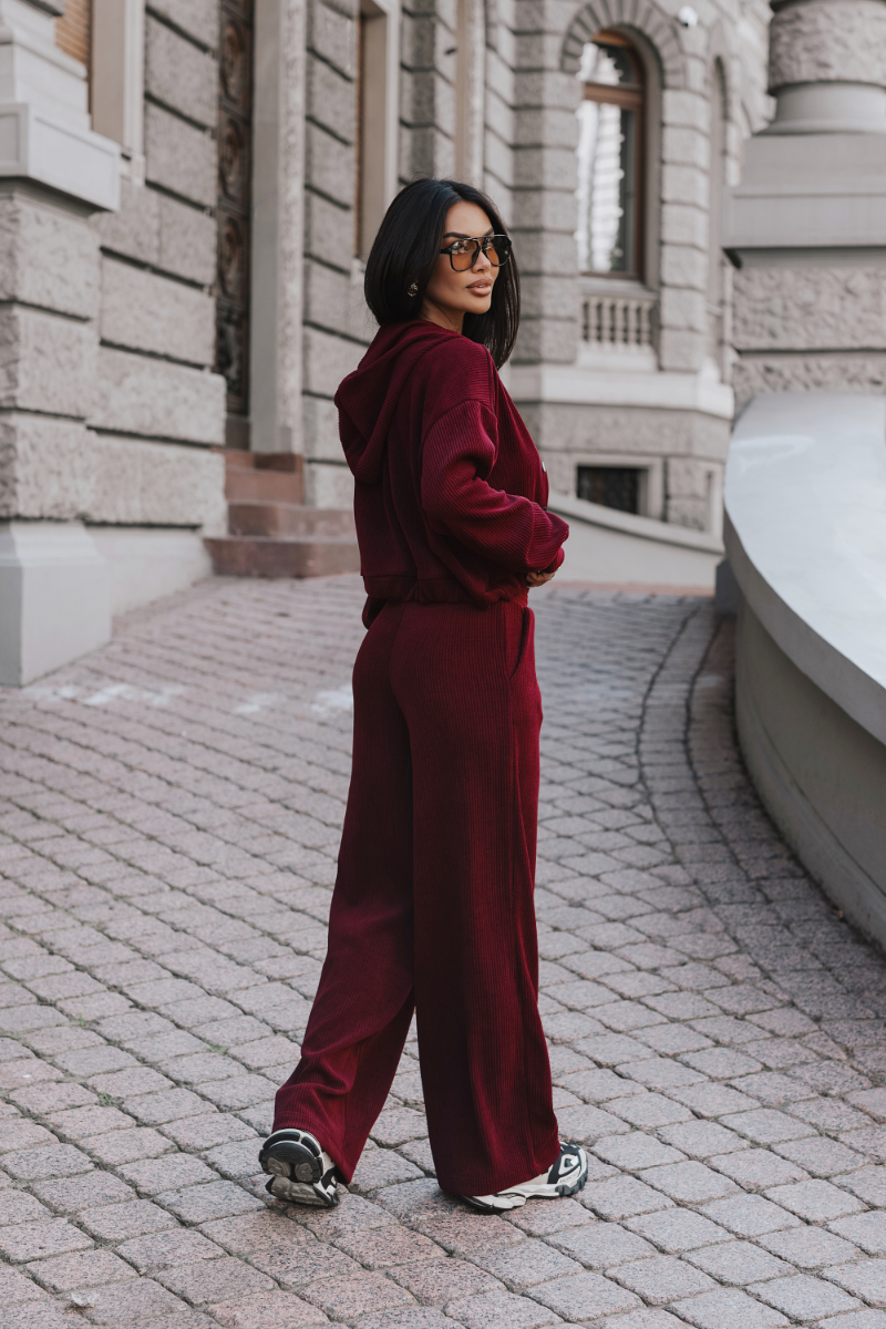 Komplet rozpinana bluza ze spodniami LaBalancia Brooklyn bordo