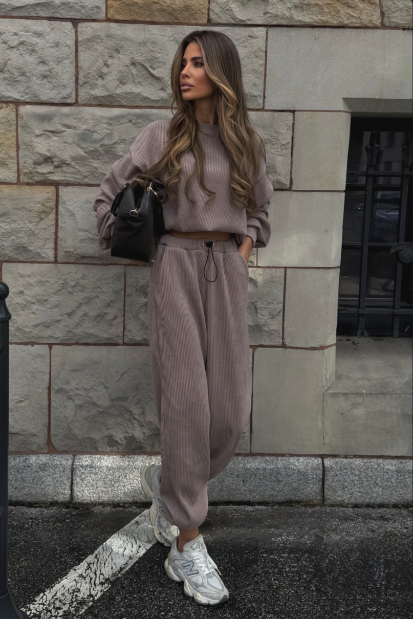 Komplet bluza ze spodniami baggy LaBalancia Gigi fango