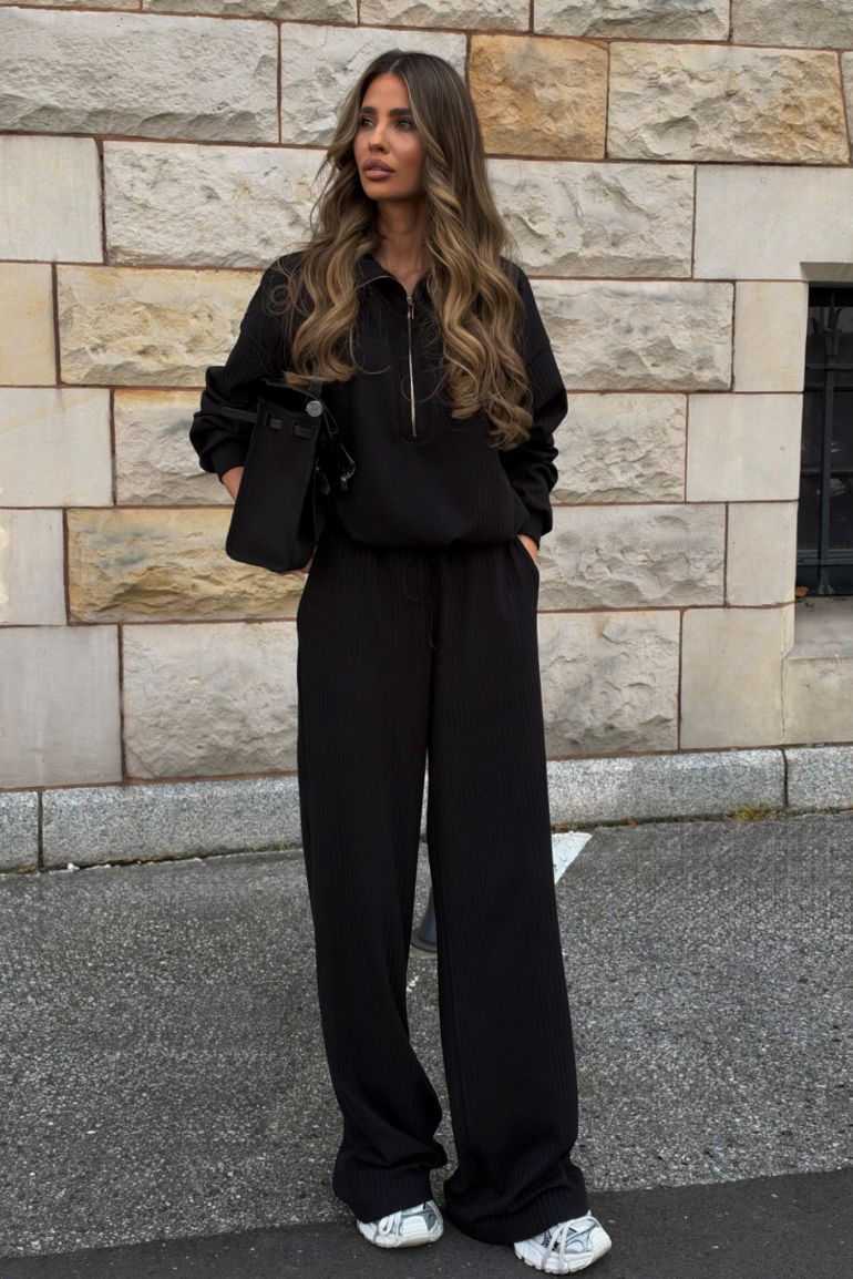 Komplet bluza ze spodniami LaBalancia Muse czarny