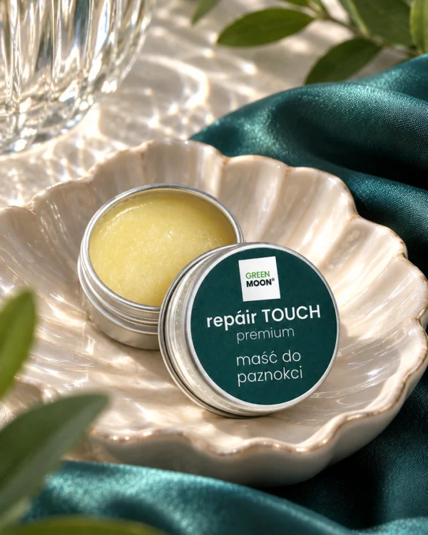 Balsam do pielęgnacji paznokci i skórek repáir TOUCH premium Green Moon