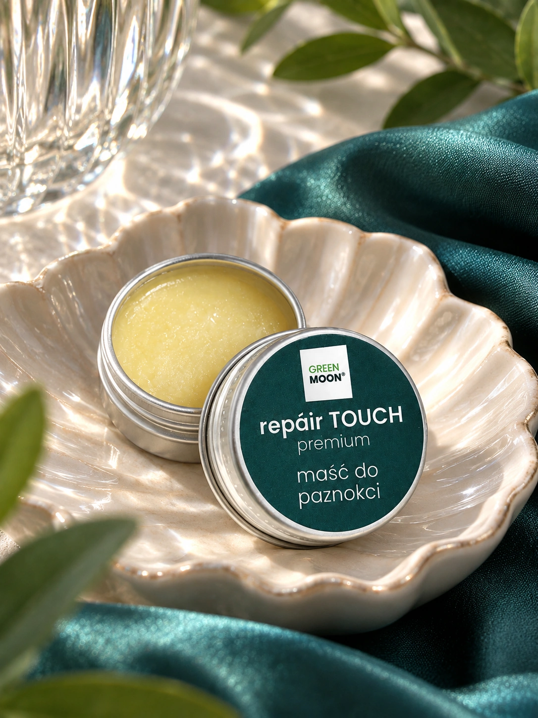Balsam do pielęgnacji paznokci i skórek repáir TOUCH premium Green Moon